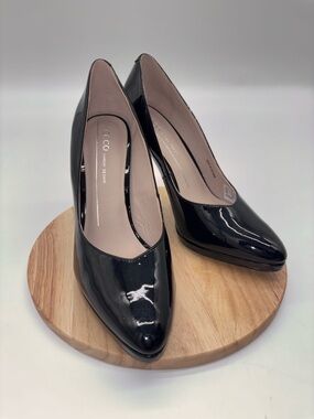 Ecco Elevate Plateau 75 Black Patent Leather Pumps EUC